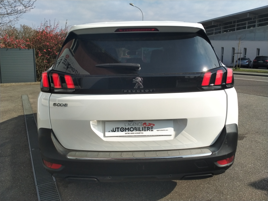 Peugeot 5008 — 6
