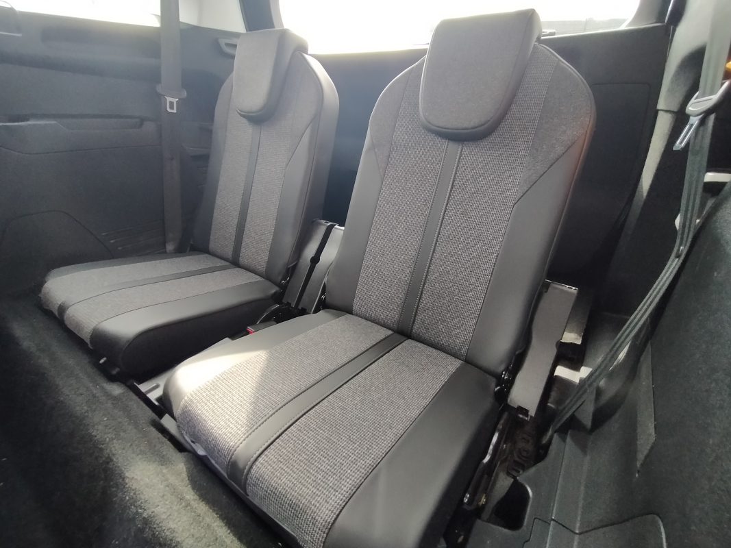 Peugeot 5008 — 17