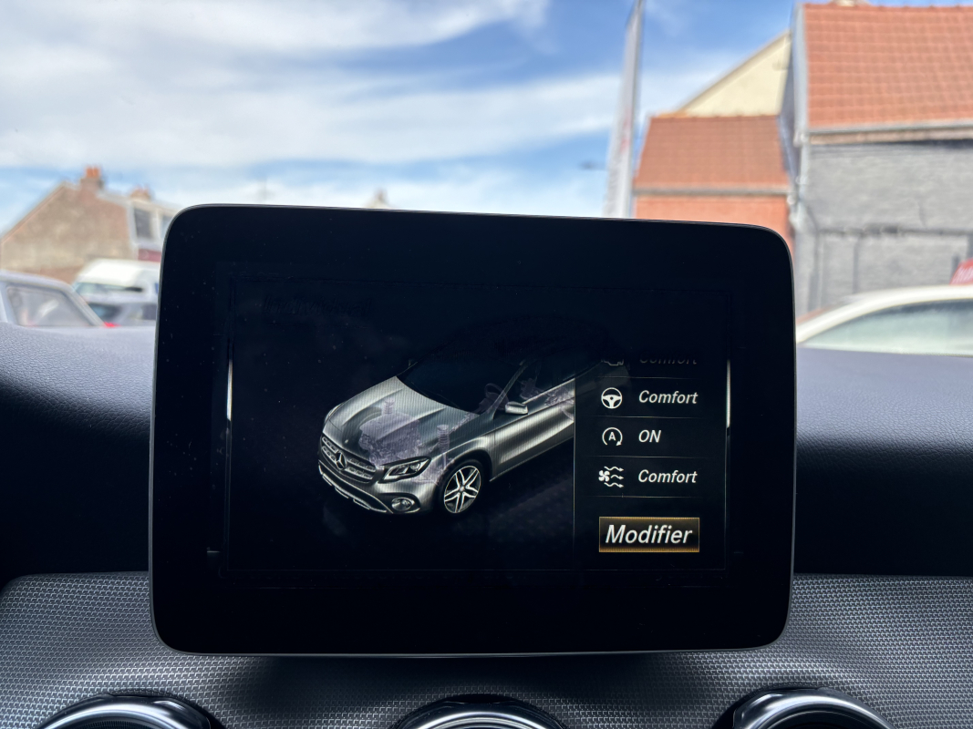 Mercedes Mercedes Gla — 19