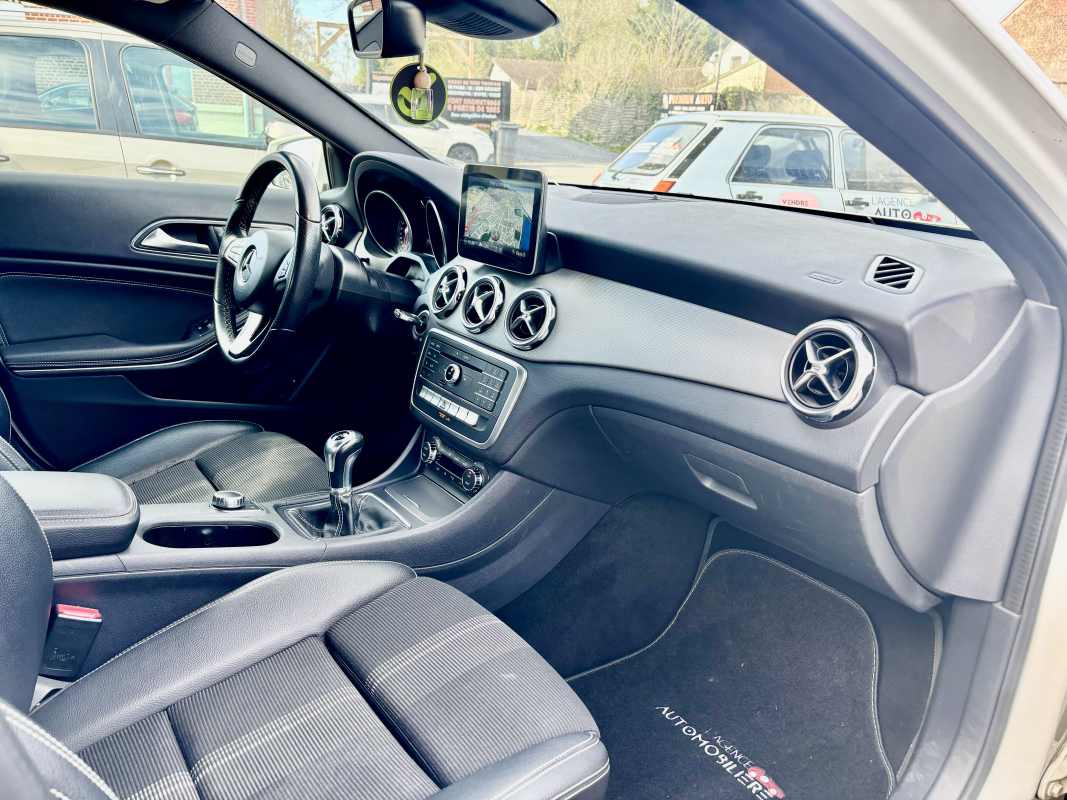 Mercedes Mercedes Gla — 11