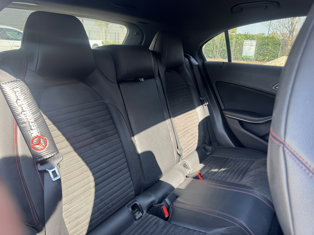 Mercedes Classe A — 16