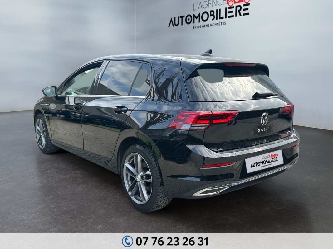 Volkswagen Golf — 5