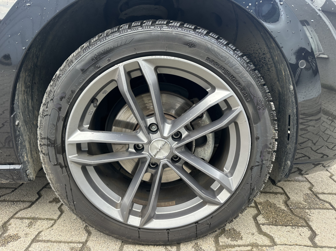 Volkswagen Golf — 27