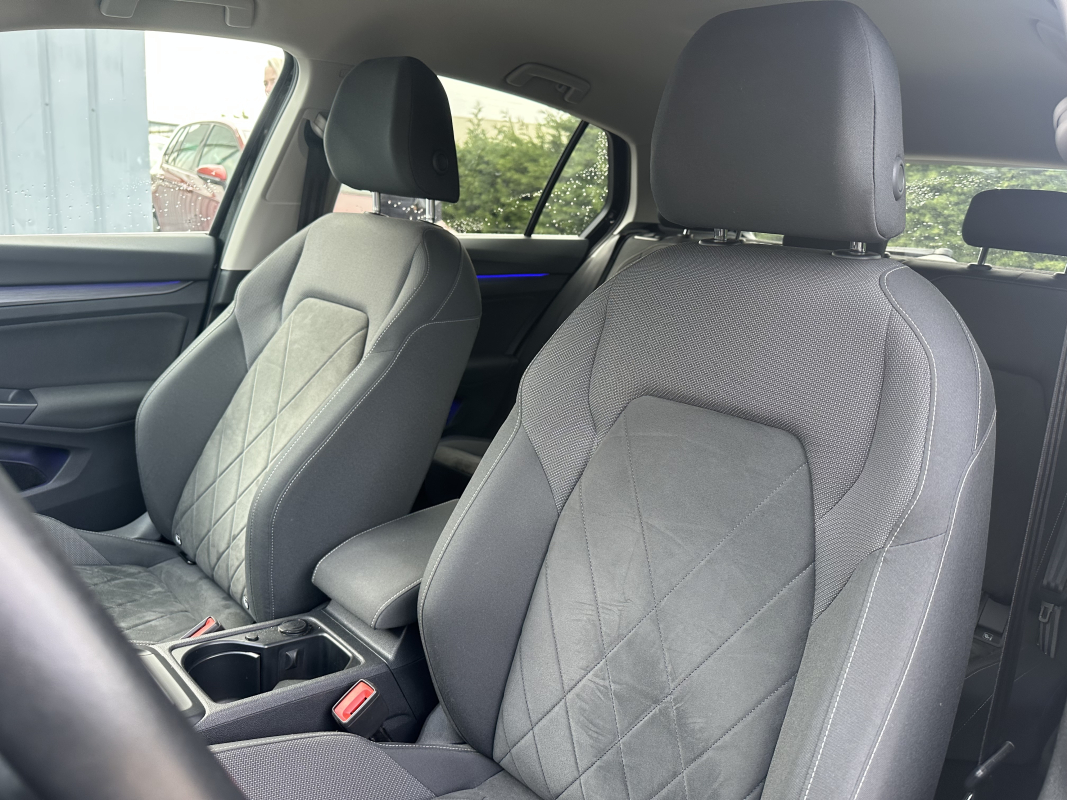 Volkswagen Golf — 16