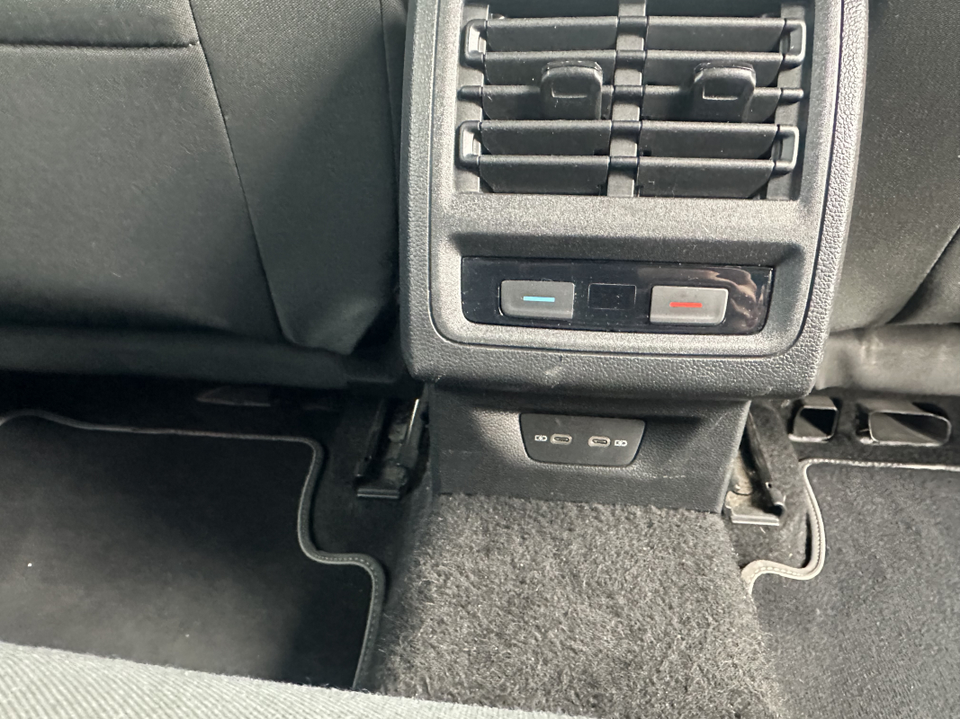 Volkswagen Golf — 22