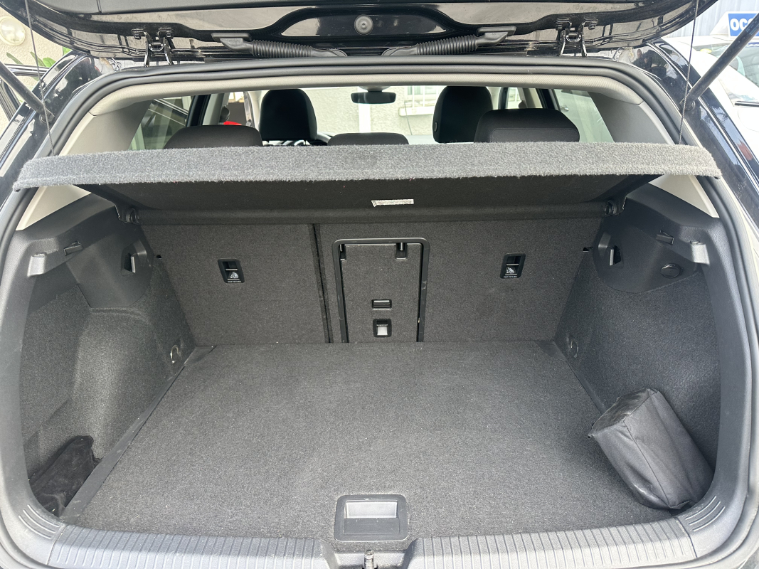Volkswagen Golf — 12