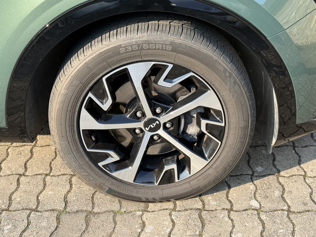 Kia Sportage — 24