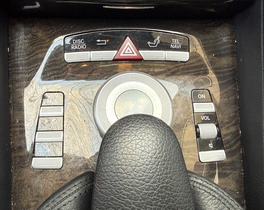 Mercedes CL — 33