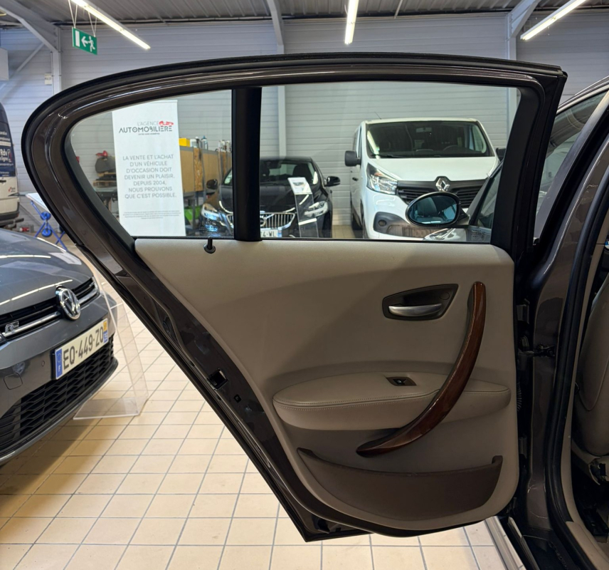 Bmw Série 1 — 25
