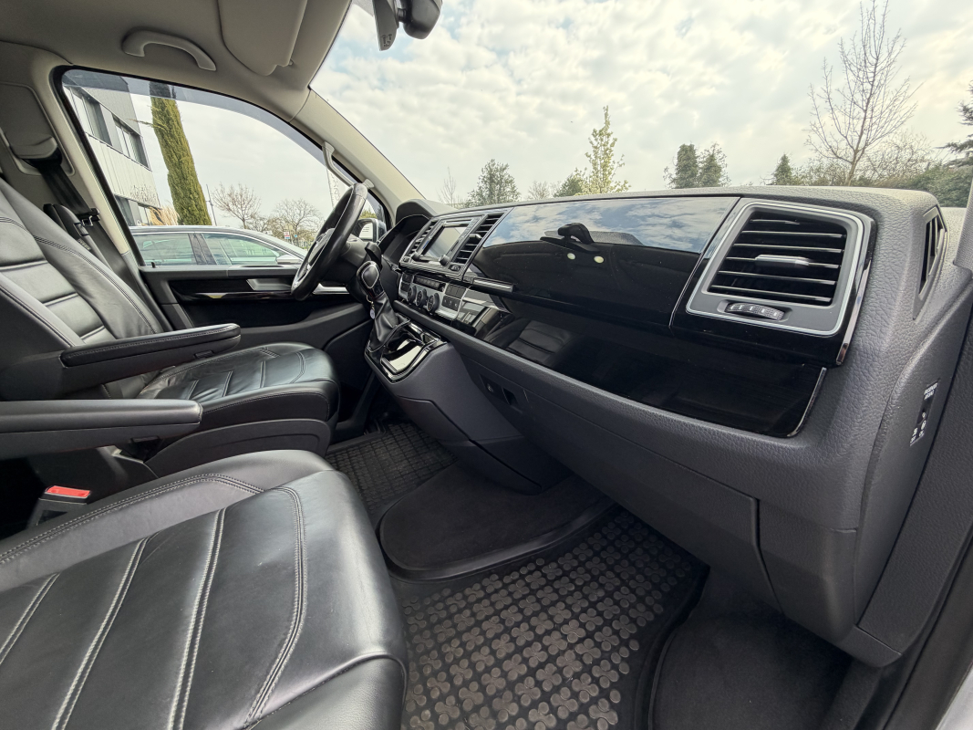 Volkswagen Multivan — 25