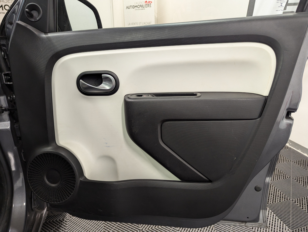 Renault Twingo — 24