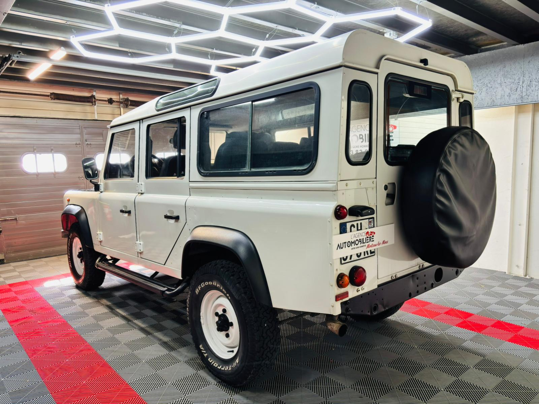 Land Rover Defender — 7