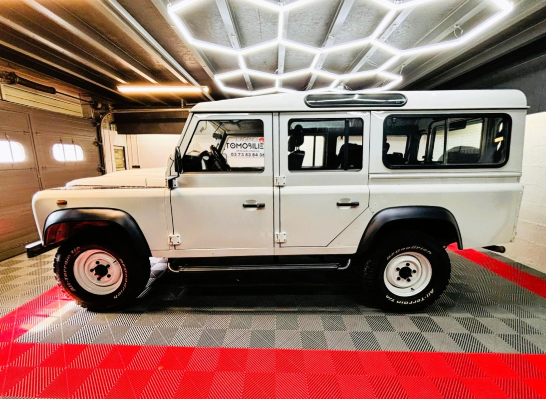 Land Rover Defender — 8