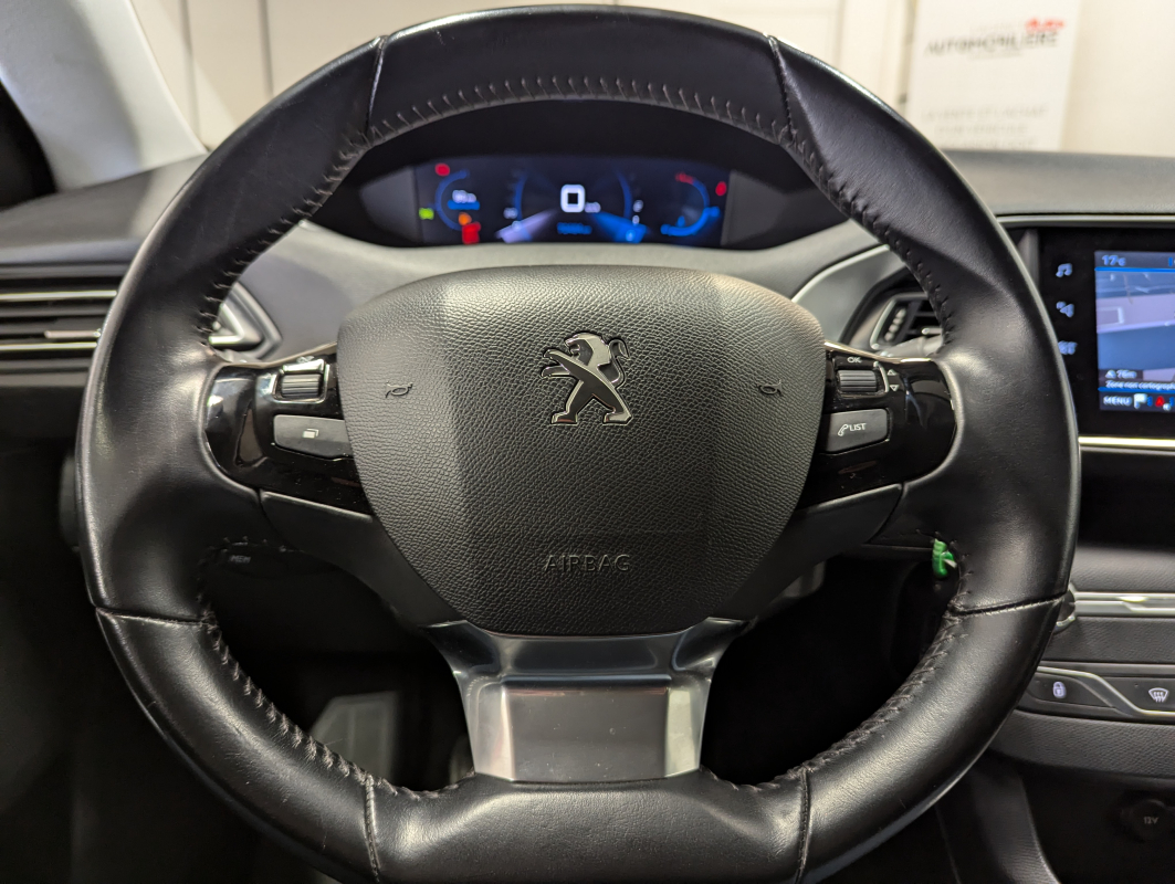 Peugeot 308 — 17