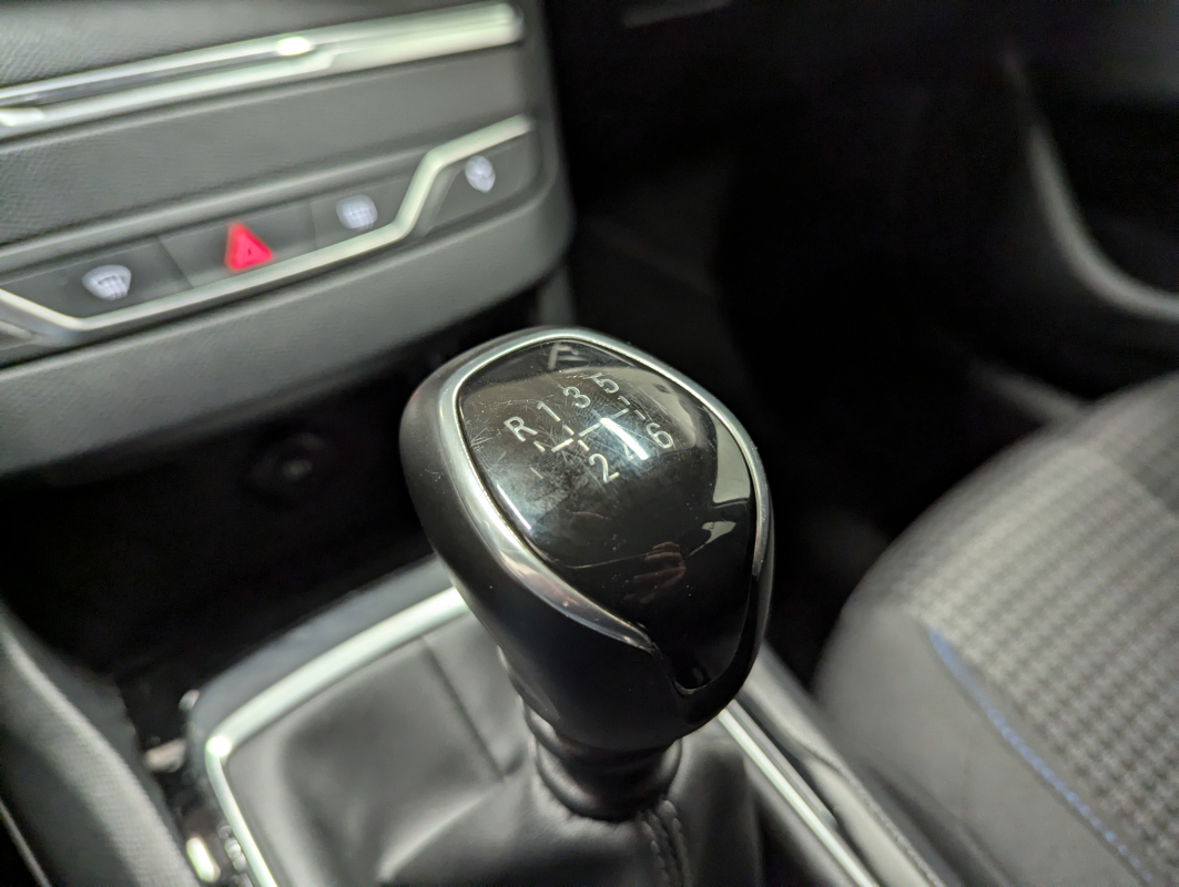 Peugeot 308 — 20