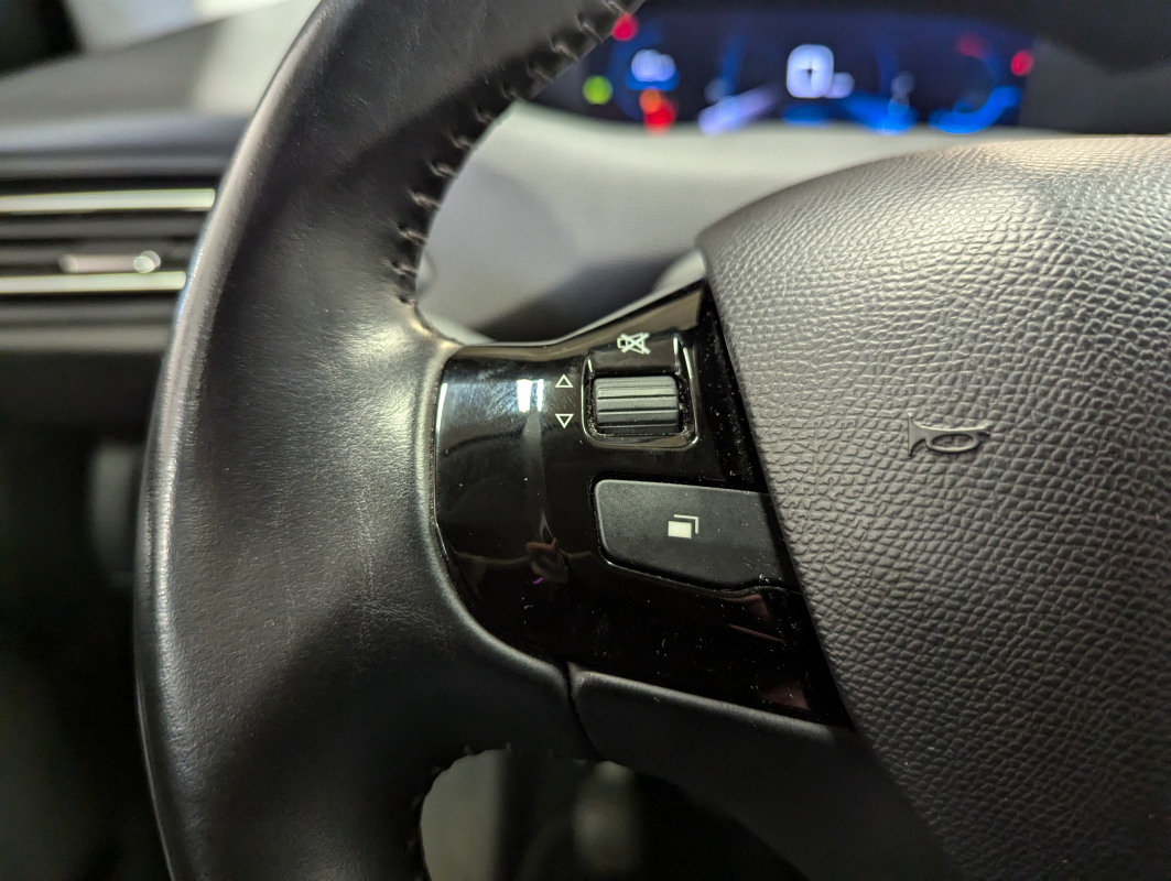Peugeot 308 — 16