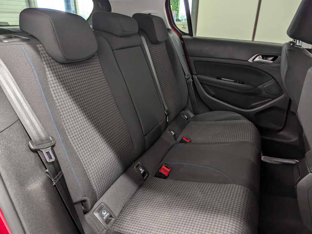 Peugeot 308 — 15
