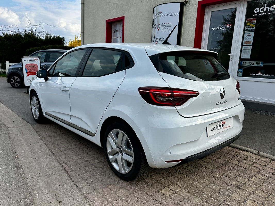 Renault Clio — 7