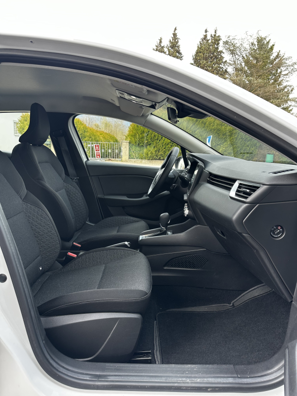 Renault Clio — 16