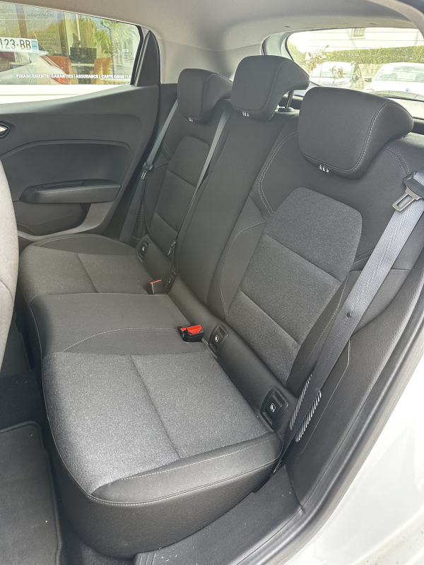 Renault Clio — 20