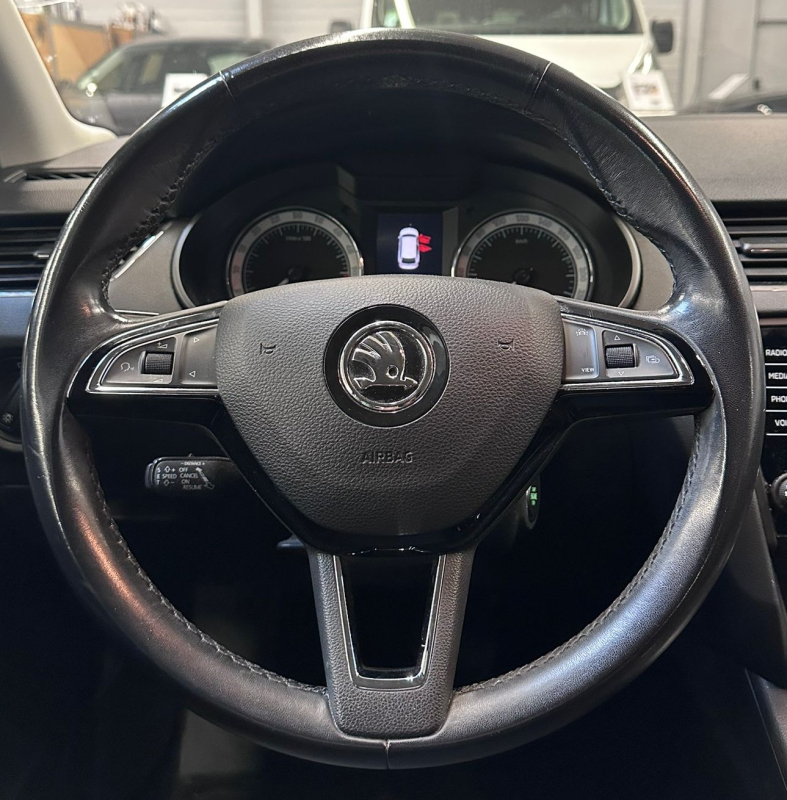 Skoda Octavia Combi — 21