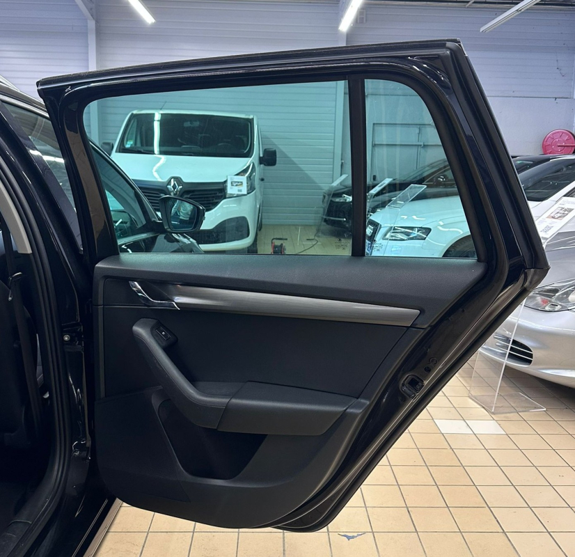 Skoda Octavia Combi — 31