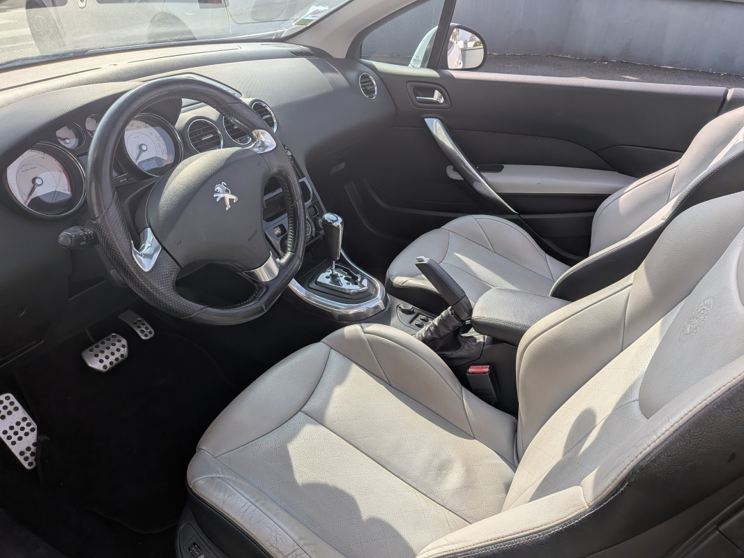 Peugeot 308 CC — 7