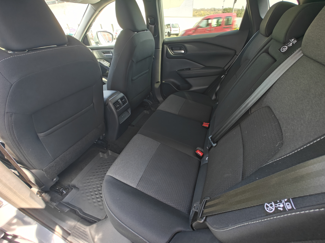 Nissan Qashqai — 12