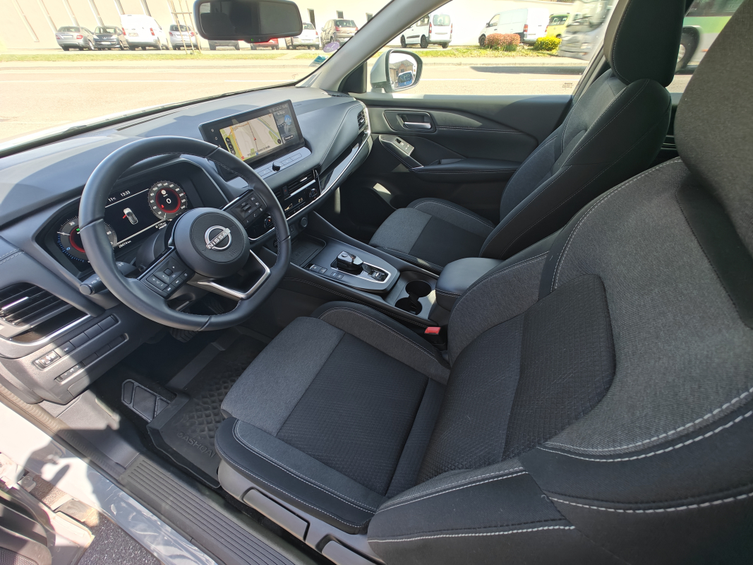 Nissan Qashqai — 11