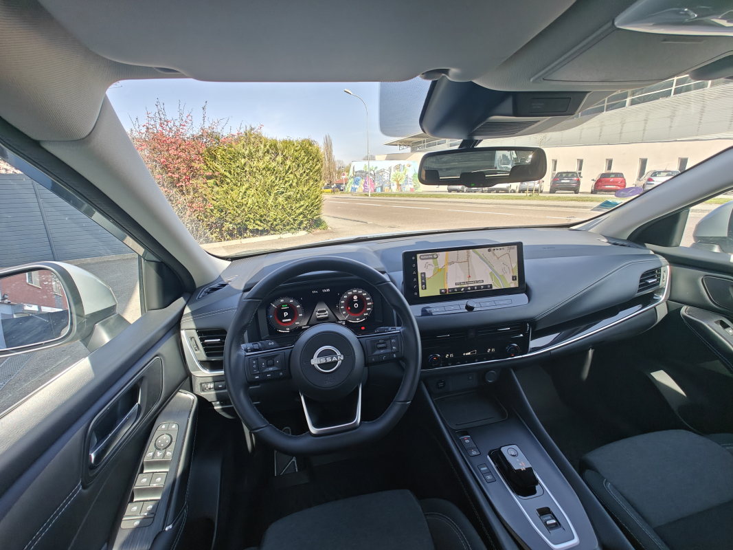 Nissan Qashqai — 18