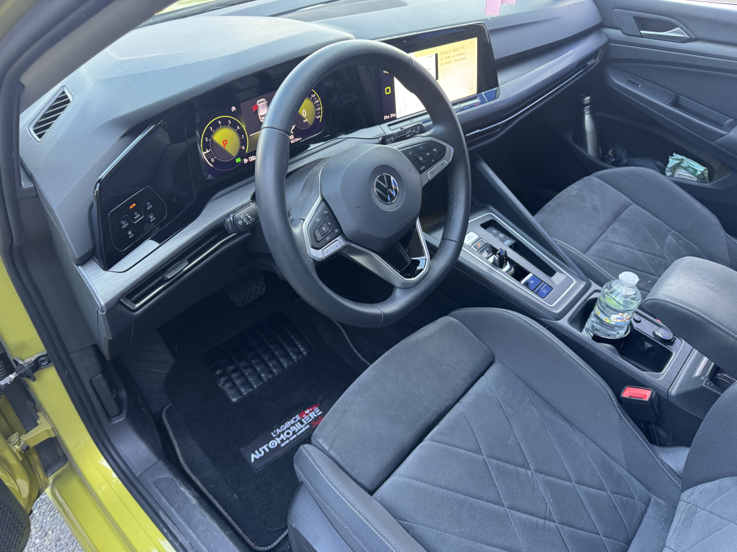 Volkswagen GOLF VIII — 11