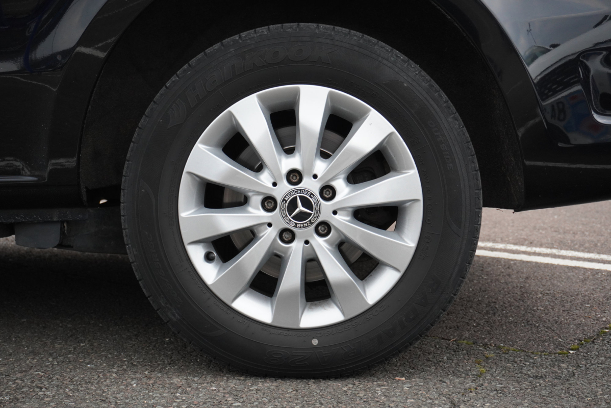 Mercedes Vito — 23