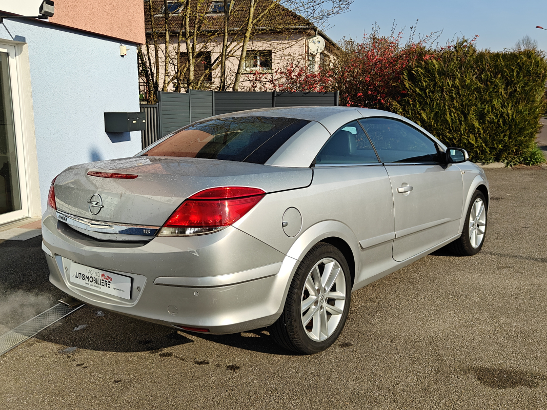 Opel Astra — 13