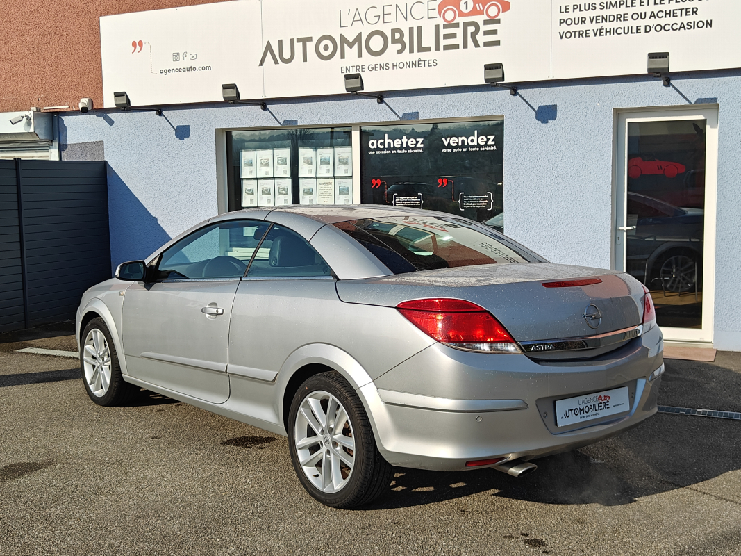 Opel Astra — 10