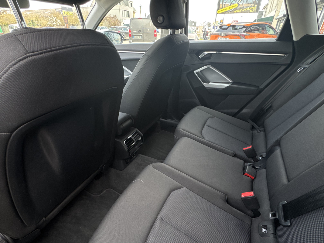 Audi Audi Q3 — 29