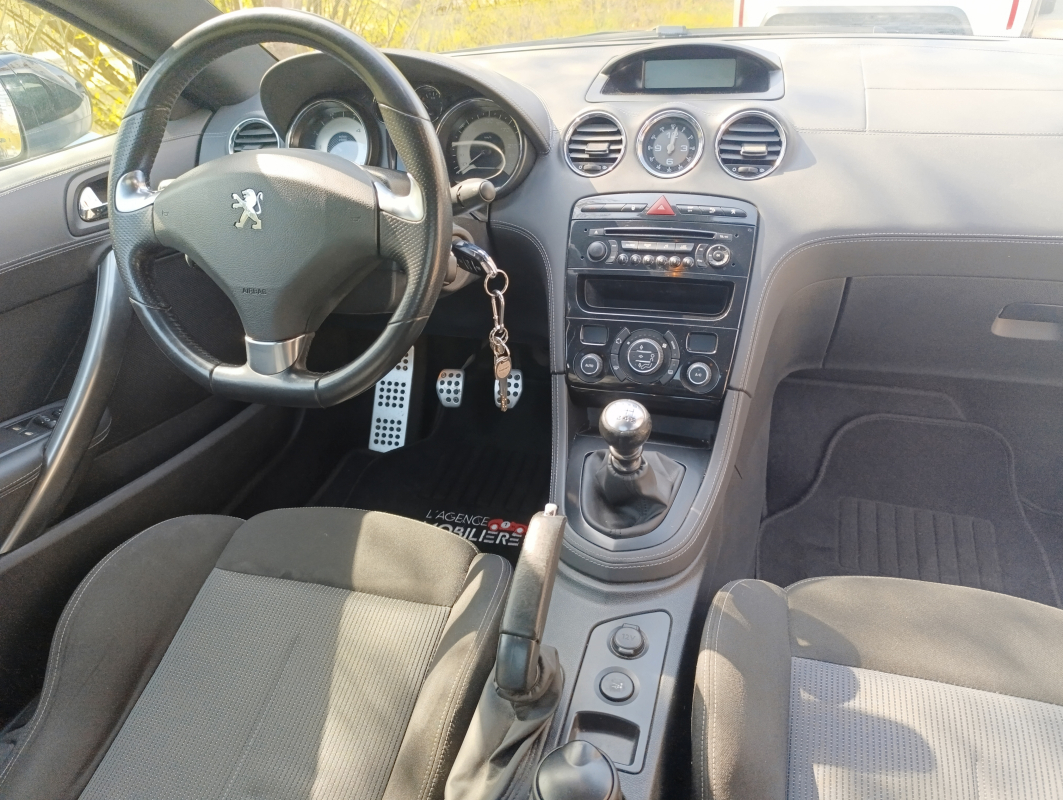 Peugeot RCZ — 21