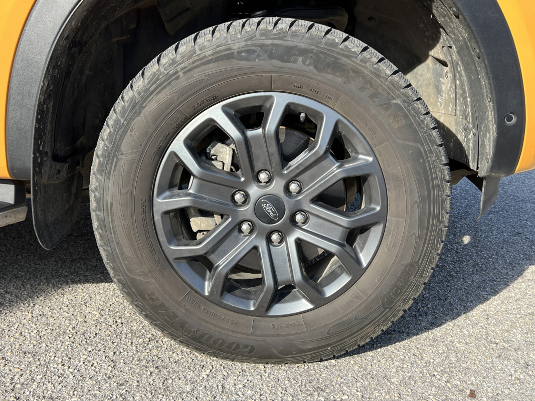 Ford Ranger — 24