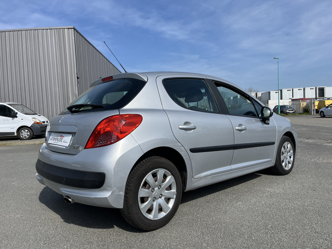Peugeot 207 — 5