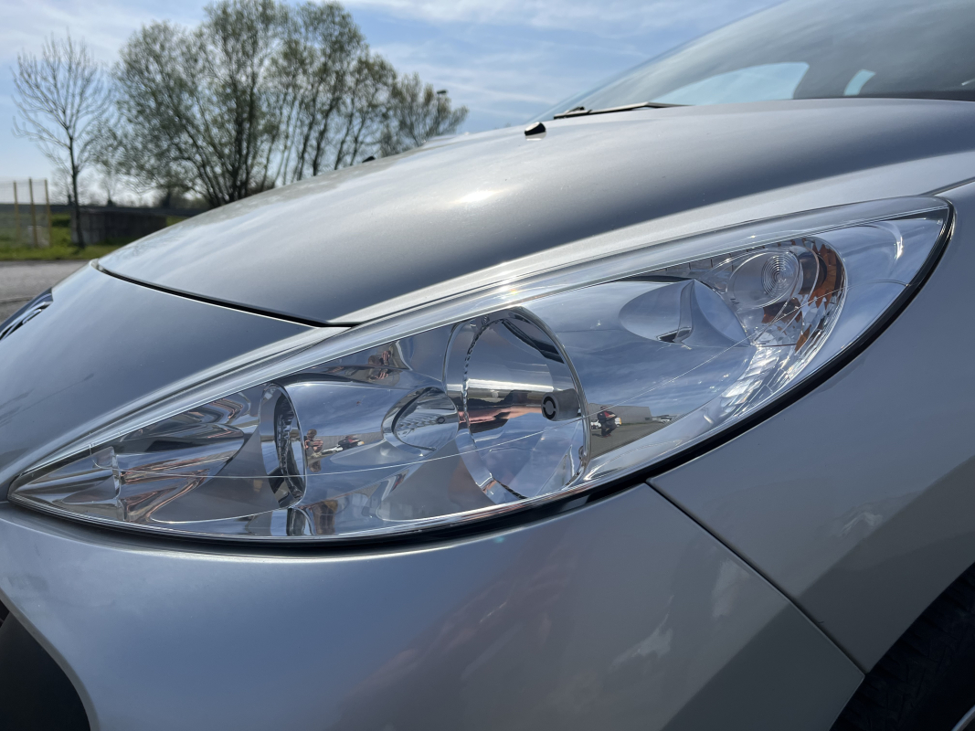Peugeot 207 — 33