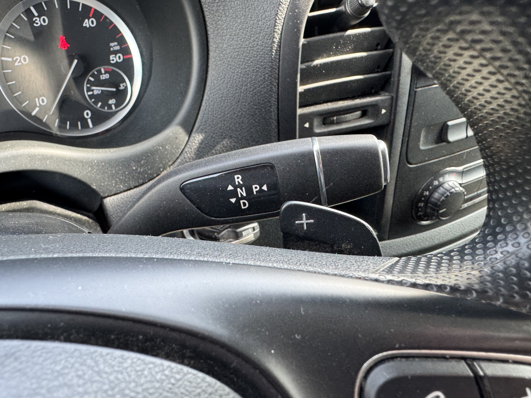 Mercedes Vito — 21