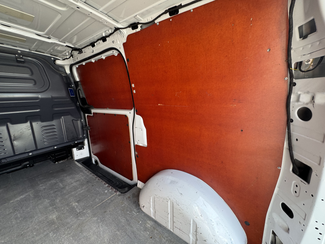 Mercedes Vito — 14