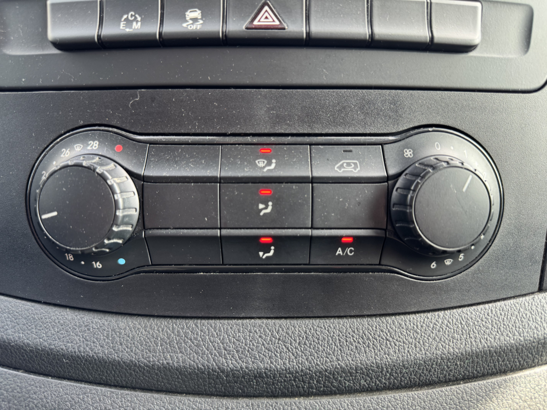 Mercedes Vito — 26