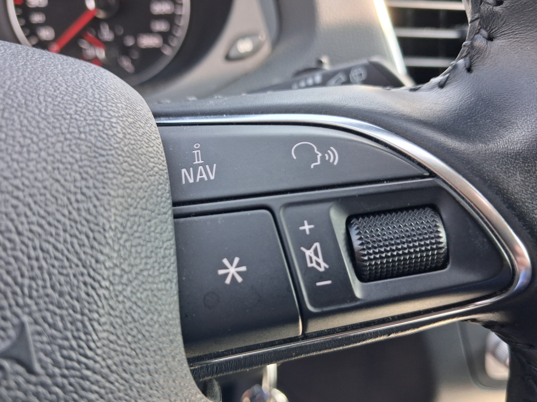 Audi Q3 — 18