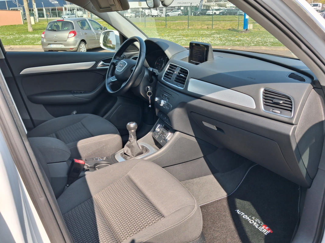 Audi Q3 — 14