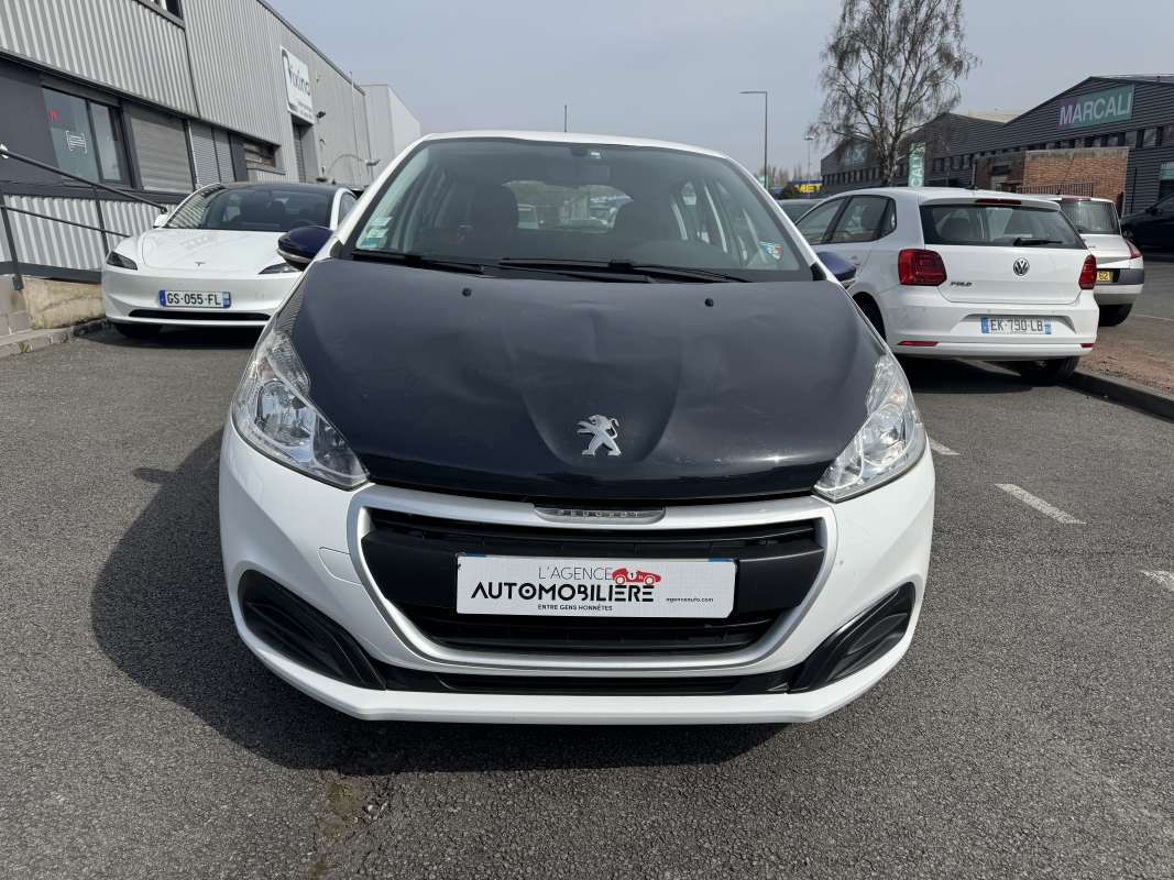 Peugeot 208 — 6
