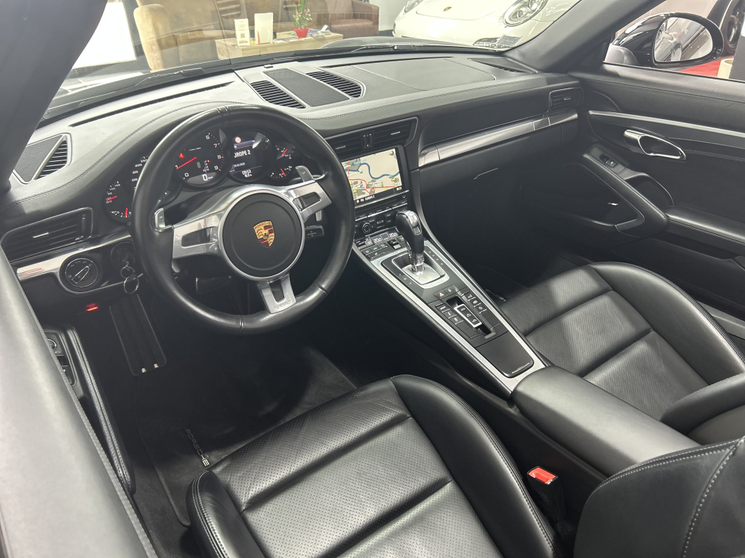 Porsche 911 — 17