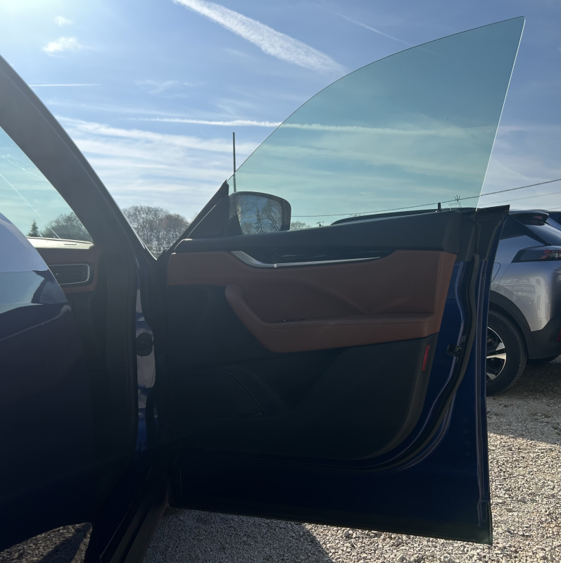 Maserati Levante — 36