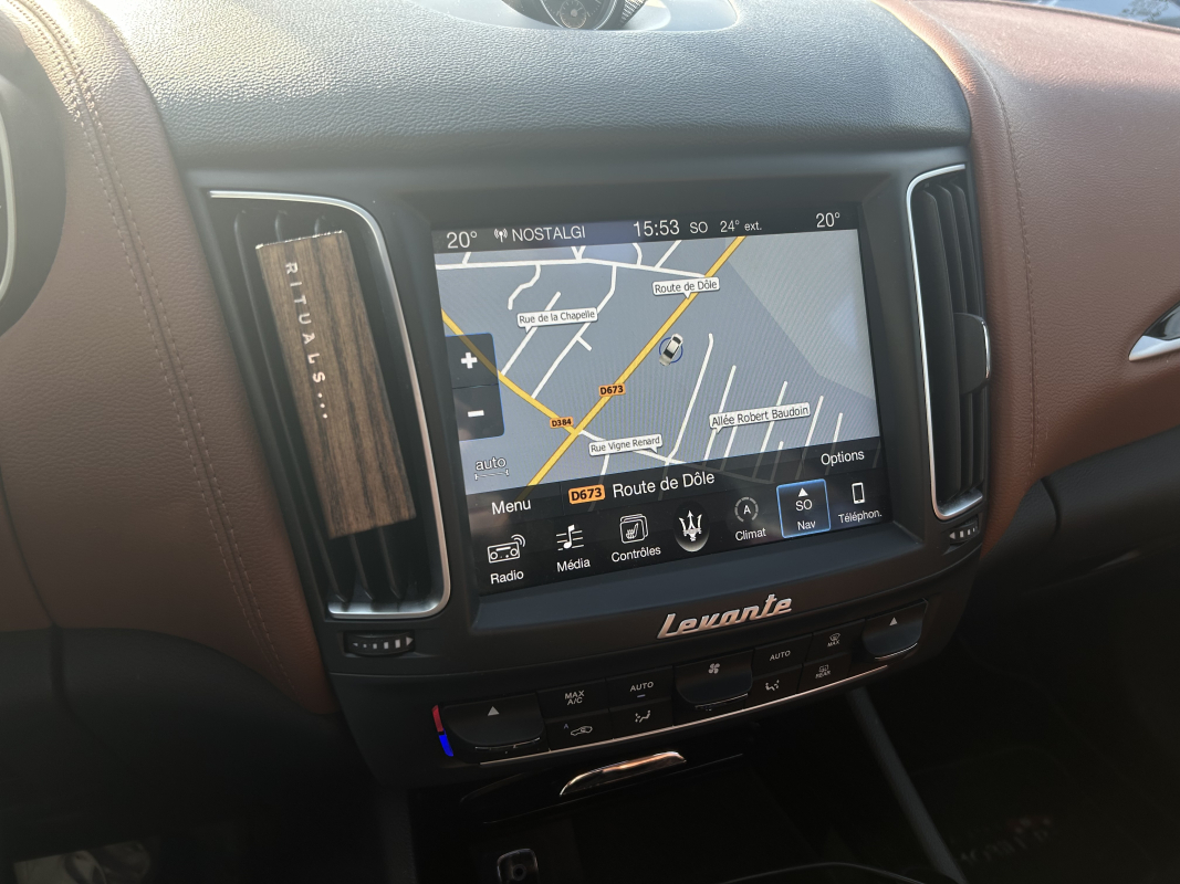 Maserati Levante — 20