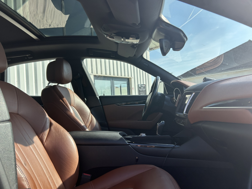 Maserati Levante — 13