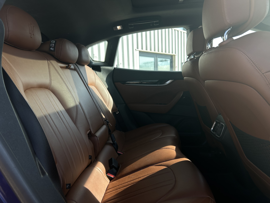 Maserati Levante — 24